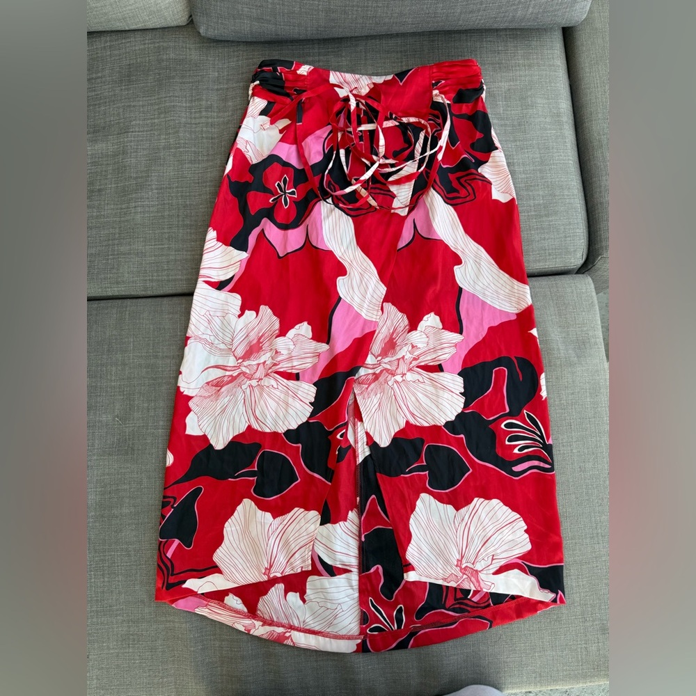Zara Red and White Floral Skirt